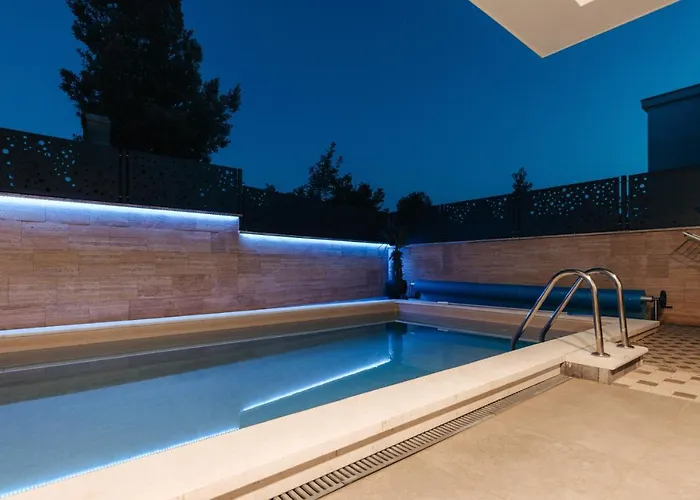 Danijela Case de vacanță *