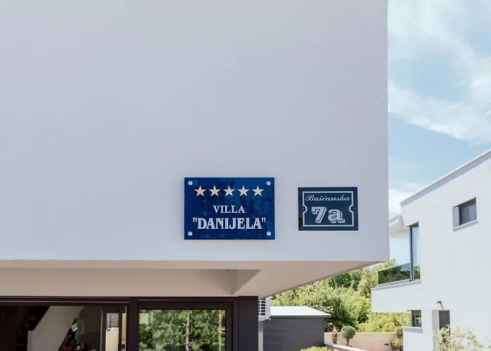 Danijela Case de vacanță